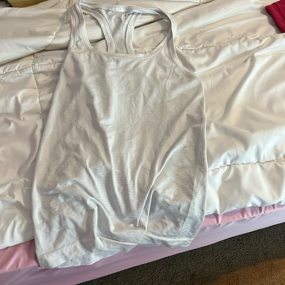 Lululemon Swiftly Tech Tank